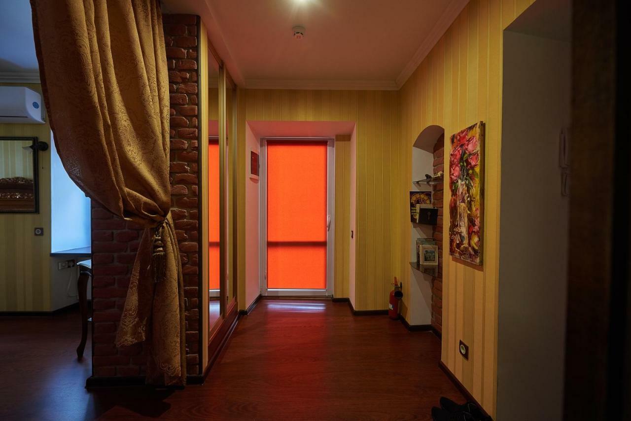 Quarter Lejlighedshotel Lviv Eksteriør billede